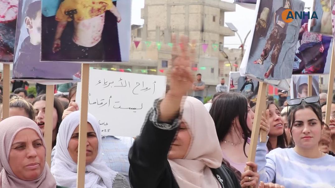⁣Bi sedan şêniyên kantona Firatê li dijî komkujiyan meşiyan