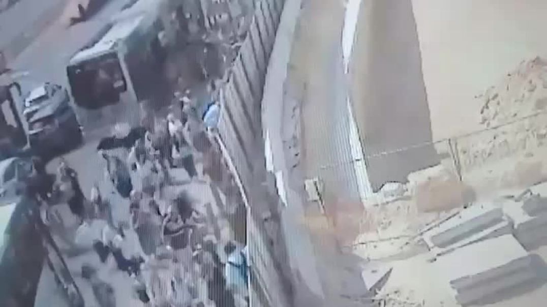 هجوم قرب القدس يسفر عن 5 قتلى و14 جريحاً